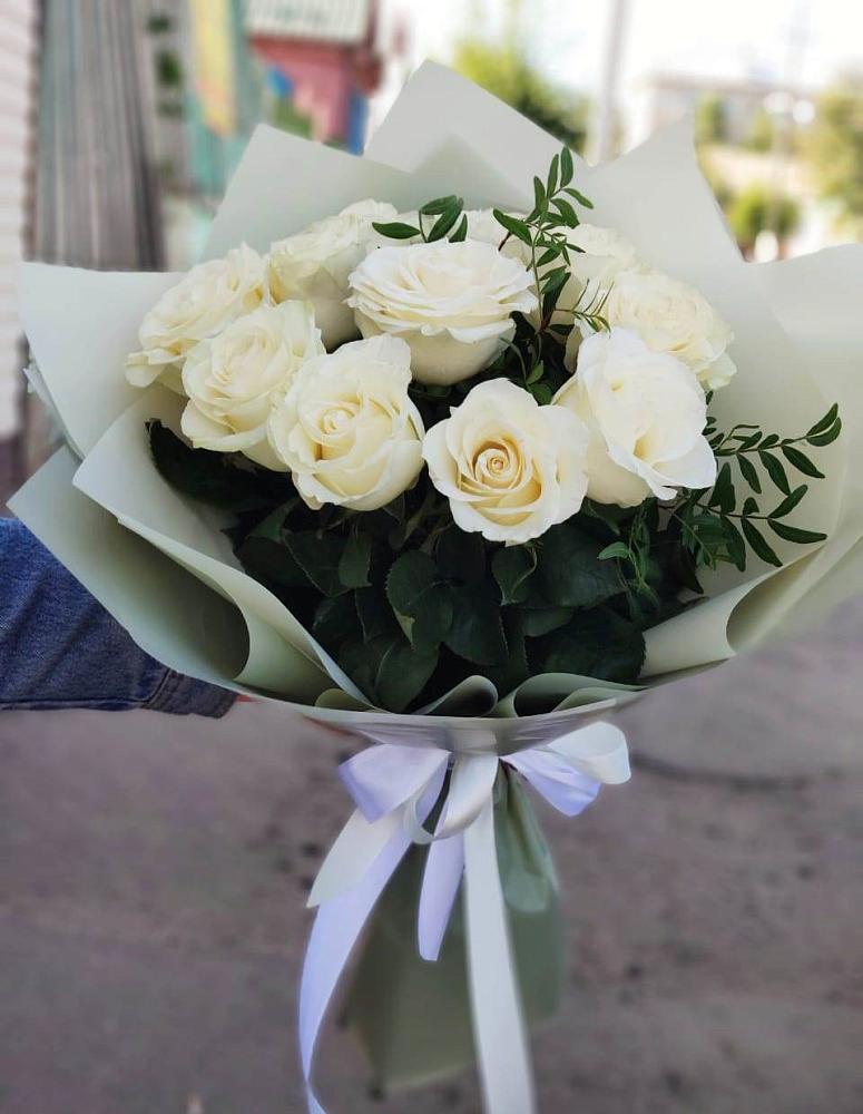 Белые розы Проуд в Артемовске Букет Белые розы Проуд в Артемовске