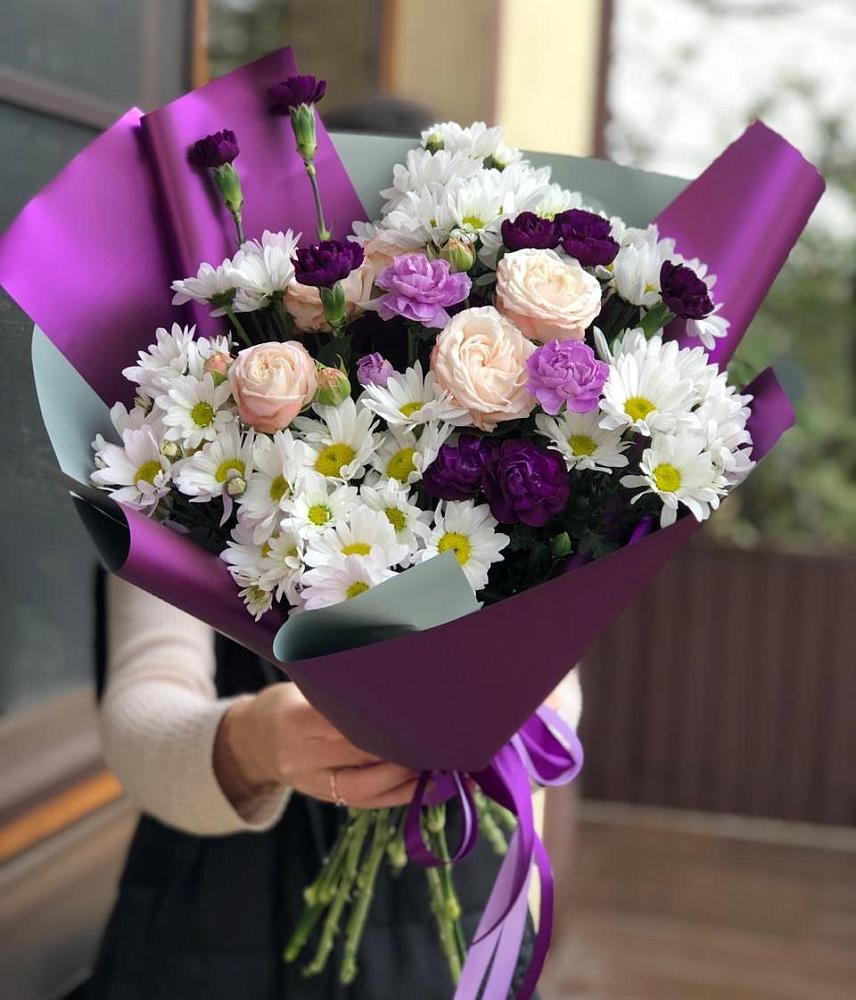 Букет фиолетовый сад в Артемовске Букет цветов из: Хризантемы, Гвоздики и Розы в Артемовске