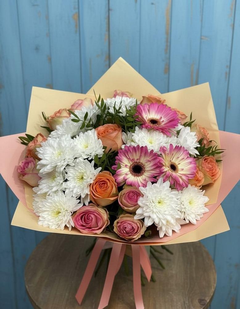 Букет гармония природы в Артемовске Букет цветов из: Розы, Герберы и Хризантемы в Артемовске