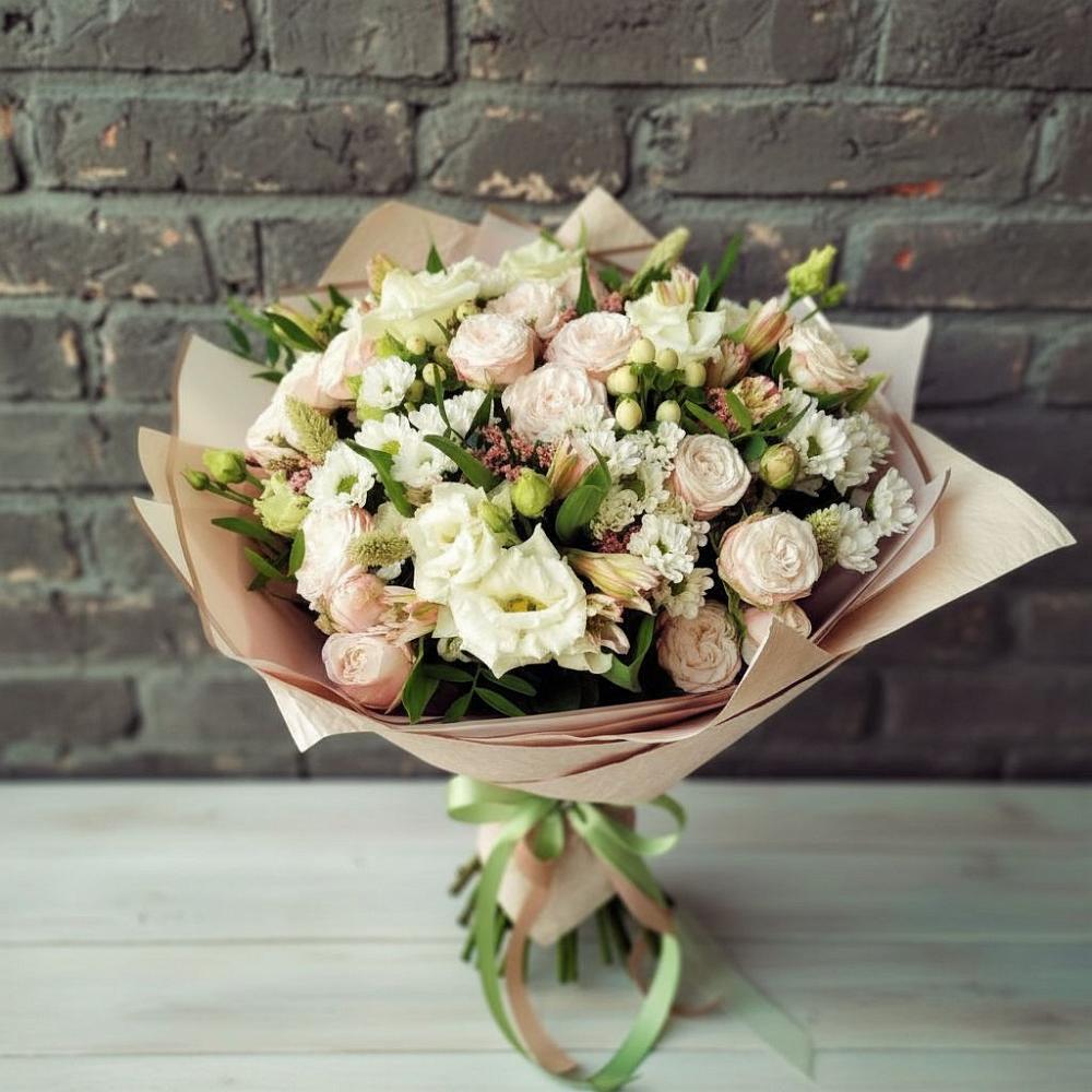 Букет нежное ассорти в Артемовске Букет цветов из: Альстромерии, Розы и Хризантемы в Артемовске