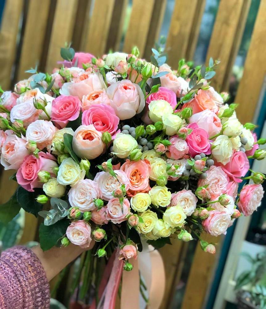 Букет розовый шик в Артемовске Букет цветов из: Розы в Артемовске