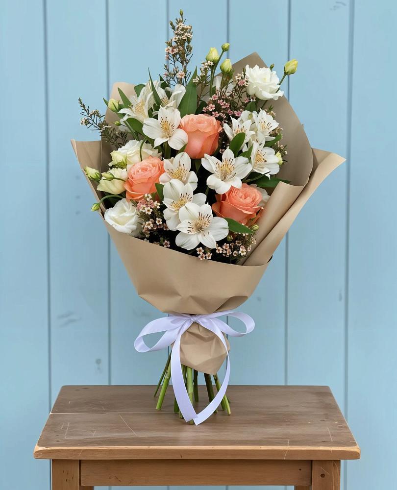 Букет яркий комплимент в Артемовске Букет цветов из: Альстромерии, Лизиантусы, Розы и Хризантемы в Артемовске